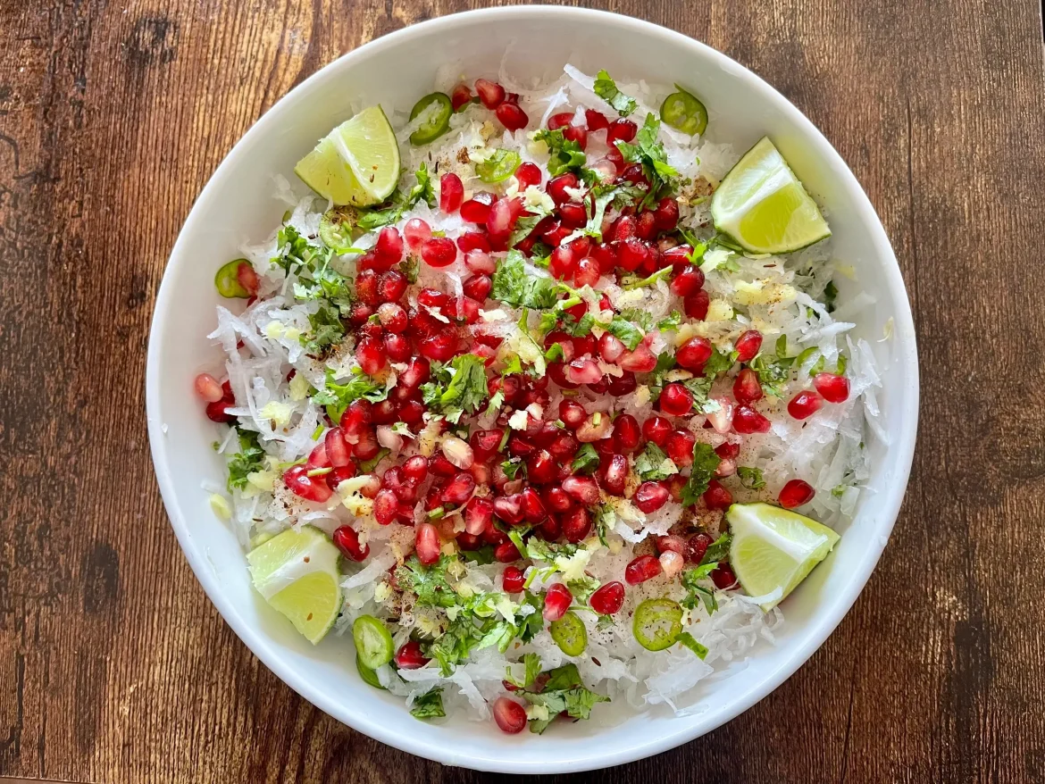Radish And Pomegranate Salad